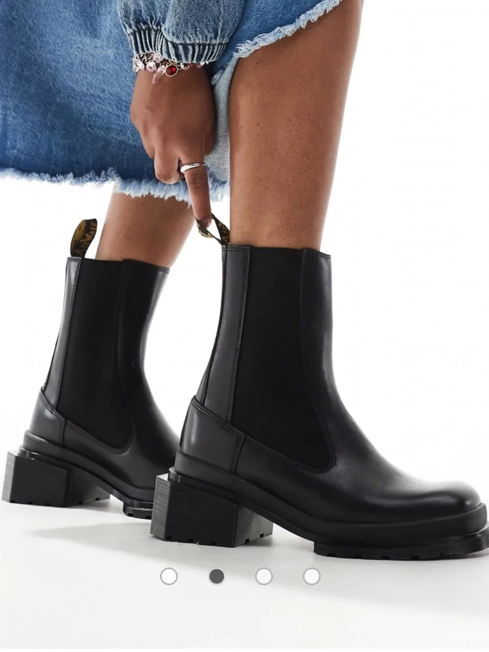 Dr Martens Maybole chelsea boots in black leather Women’s Black Chelsea Platform